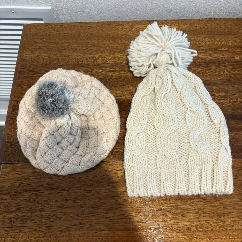 Lot of 2 Beanies babyGap Hat Fitted Girls XS/S Ivory Cable Knit Pom Fleece Lined